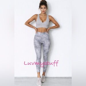 COMING SOON!!! Cute Lululemon High Waisted Nulu Align Diamond Dye Tights